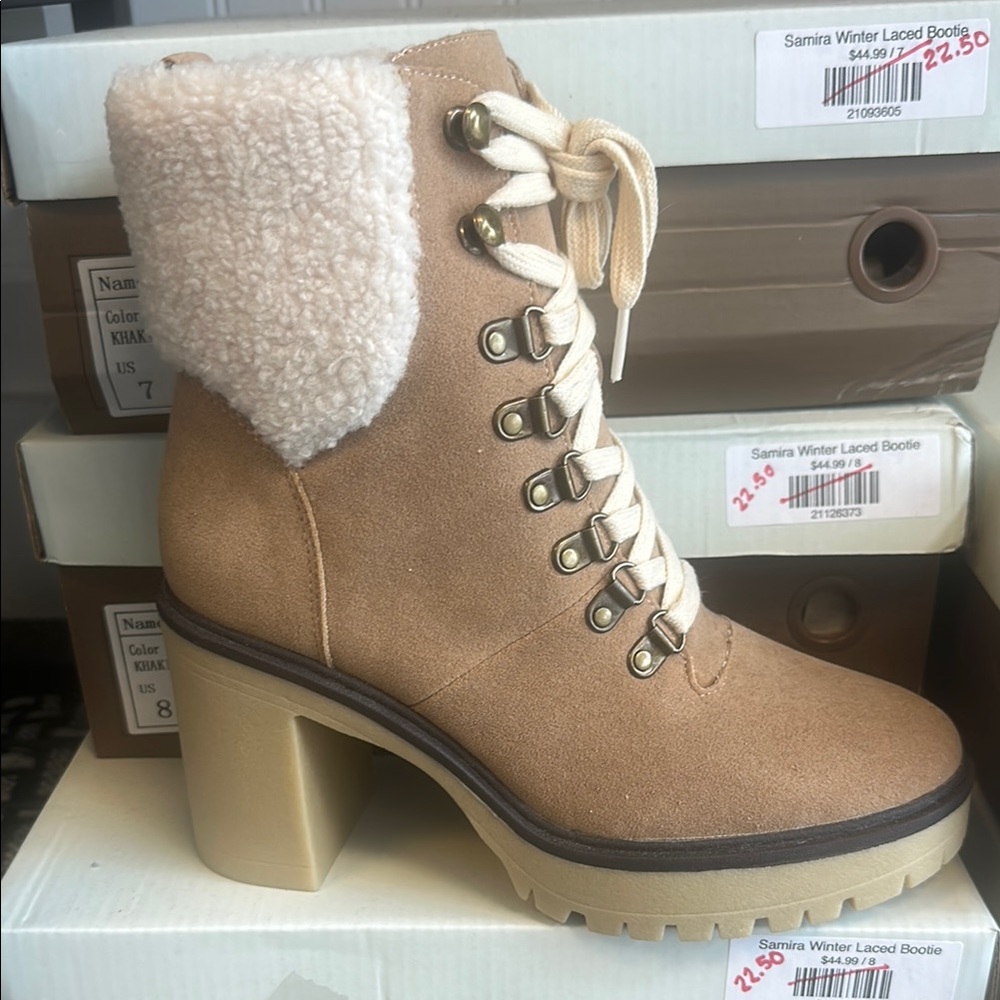 Oasis Tan and Cream Winter Rain Boots with Fuzzy Collar